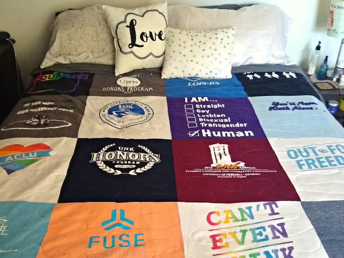 Create your t-shirt quilt in 3 easy steps