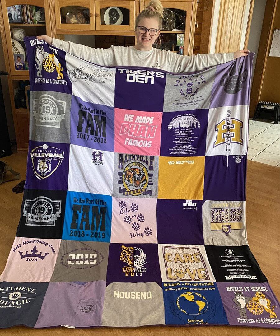 Personalization: The Heart of a T-Shirt Blanket